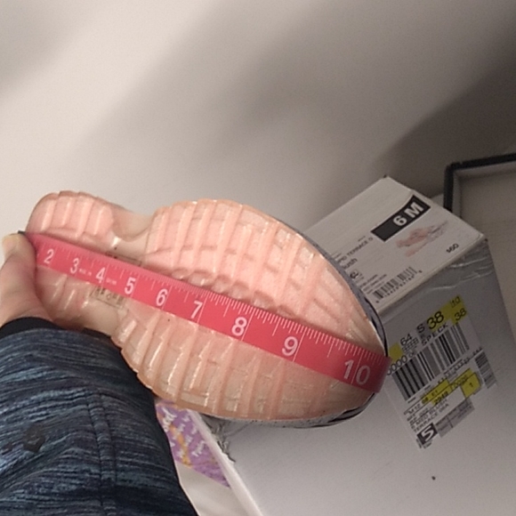 NIB womens Qupid Terrance suede shoes size 5 & 6 - Picture 9 of 10